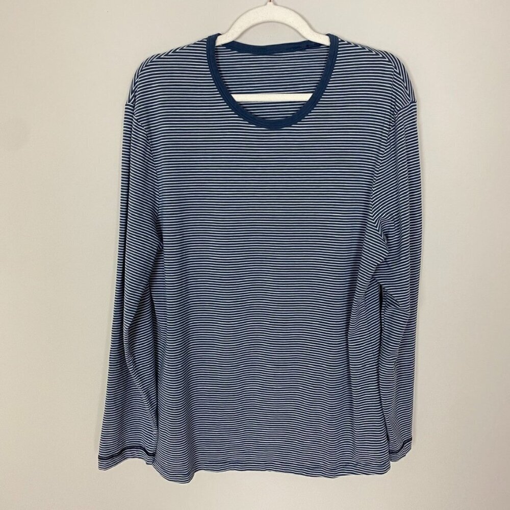 Lululemon Long‎ Sleeve Shirt Crewneck Mens Blue Striped